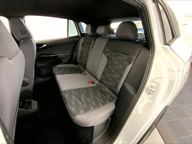 Used 2022 Volkswagen ID.4 Pro RWD image 22