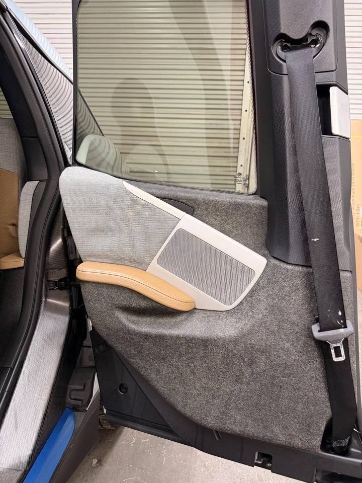 Used 2014 BMW i3 RWD image 25
