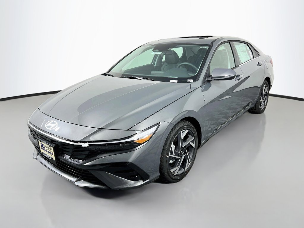 New 2026 Hyundai Elantra Limited FWD image 3