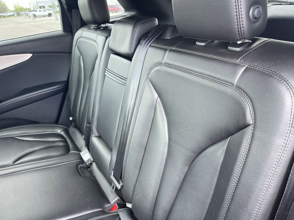 Used 2018 Lincoln MKX Premiere image 26