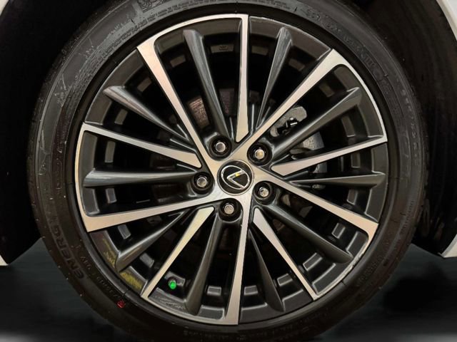 Used 2023 Lexus ES 250 w/ Premium Package image 35