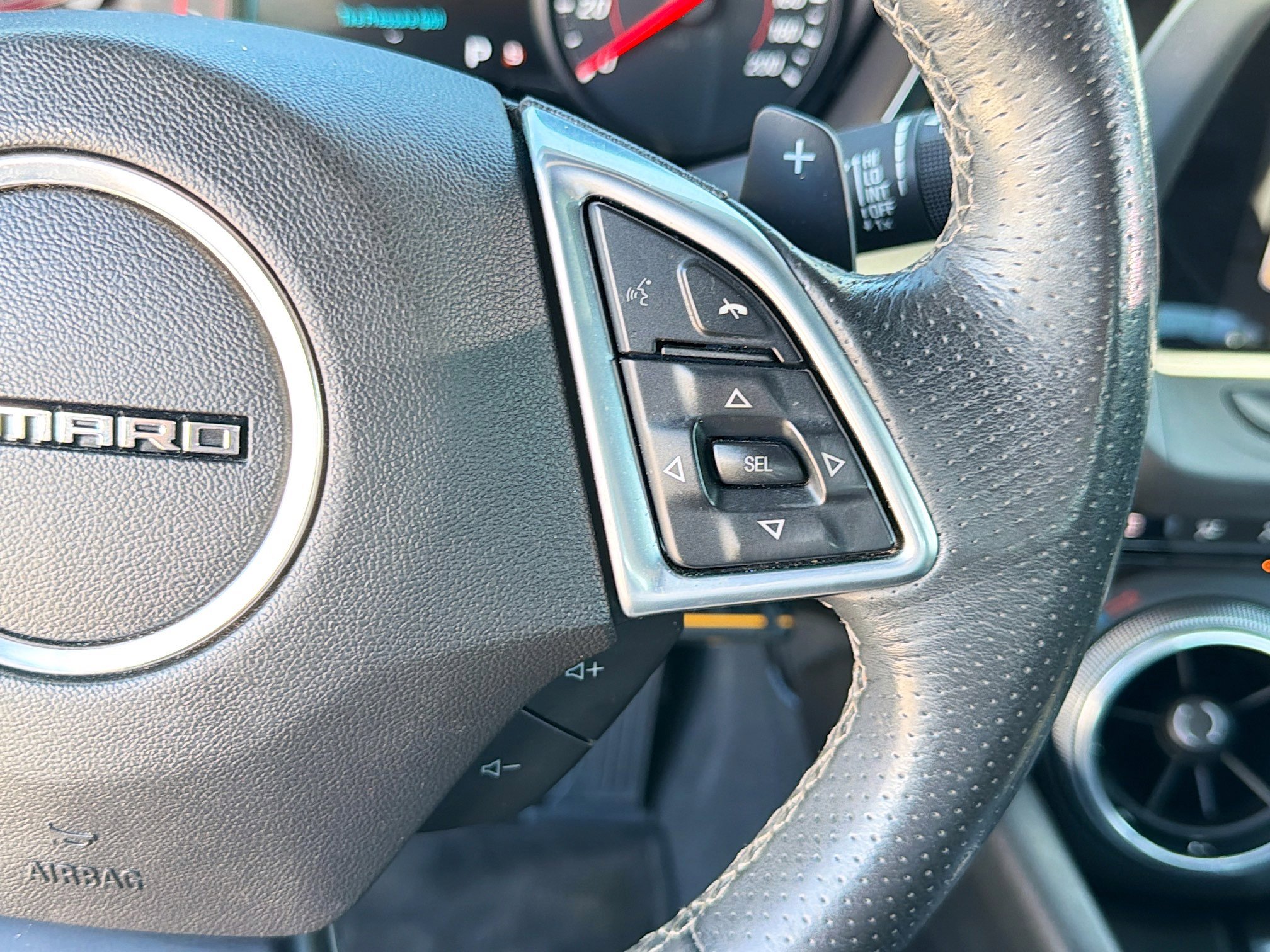 Used 2017 Chevrolet Camaro SS image 35