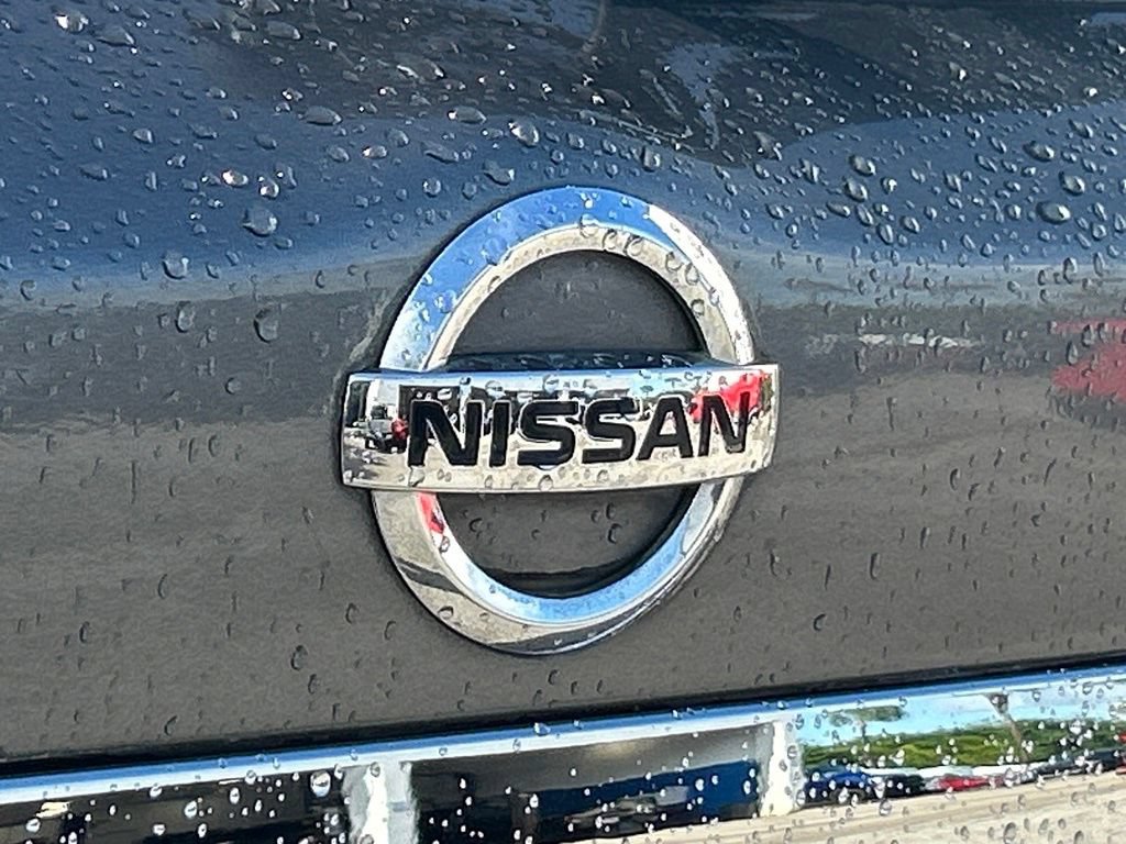 Used 2017 Nissan Pathfinder SV w/ Trailer Tow Package FWD image 23