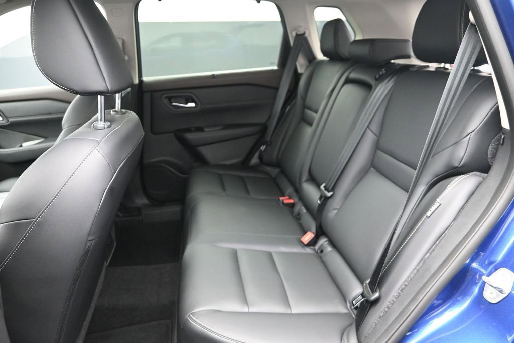 Used 2023 Nissan Rogue SL w/ SL Premium Package AWD/4WD image 12