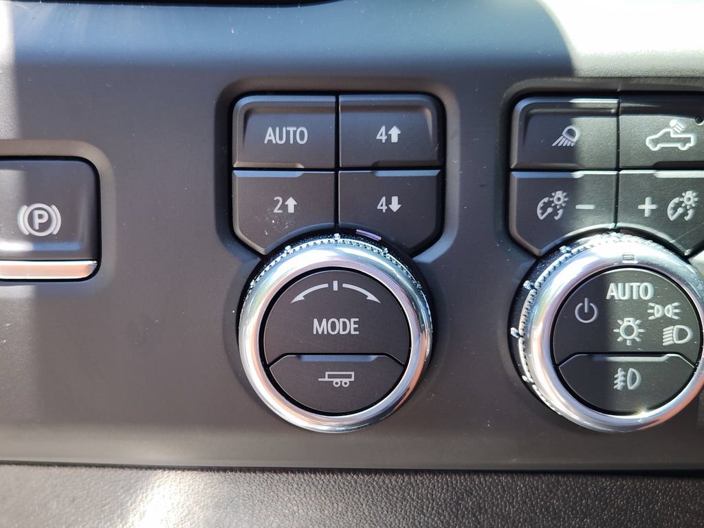 Used 2026 GMC Sierra 2500 AT4X AWD/4WD image 28