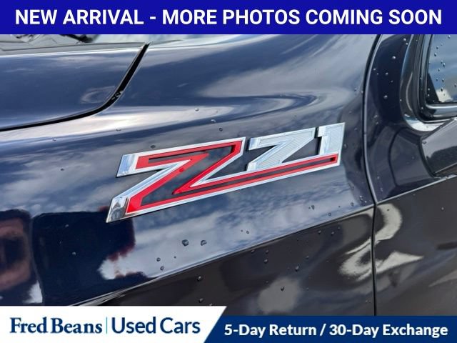Used 2023 Chevrolet Suburban Z71 w/ Luxury Package AWD/4WD image 5