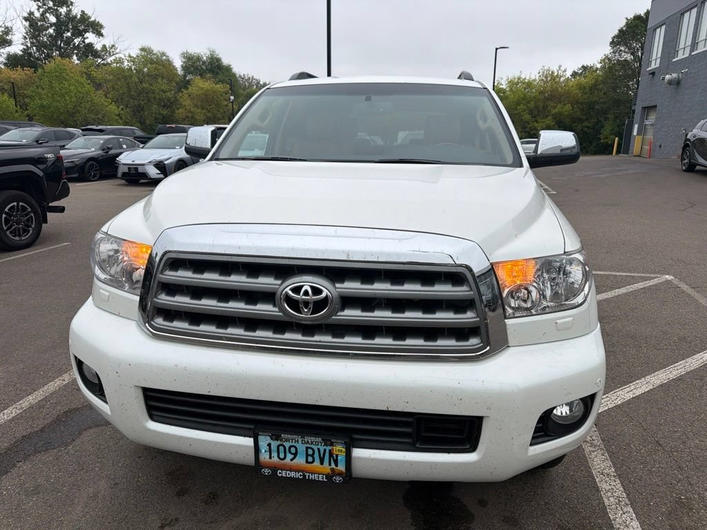 Used 2017 Toyota Sequoia Platinum AWD/4WD image 2