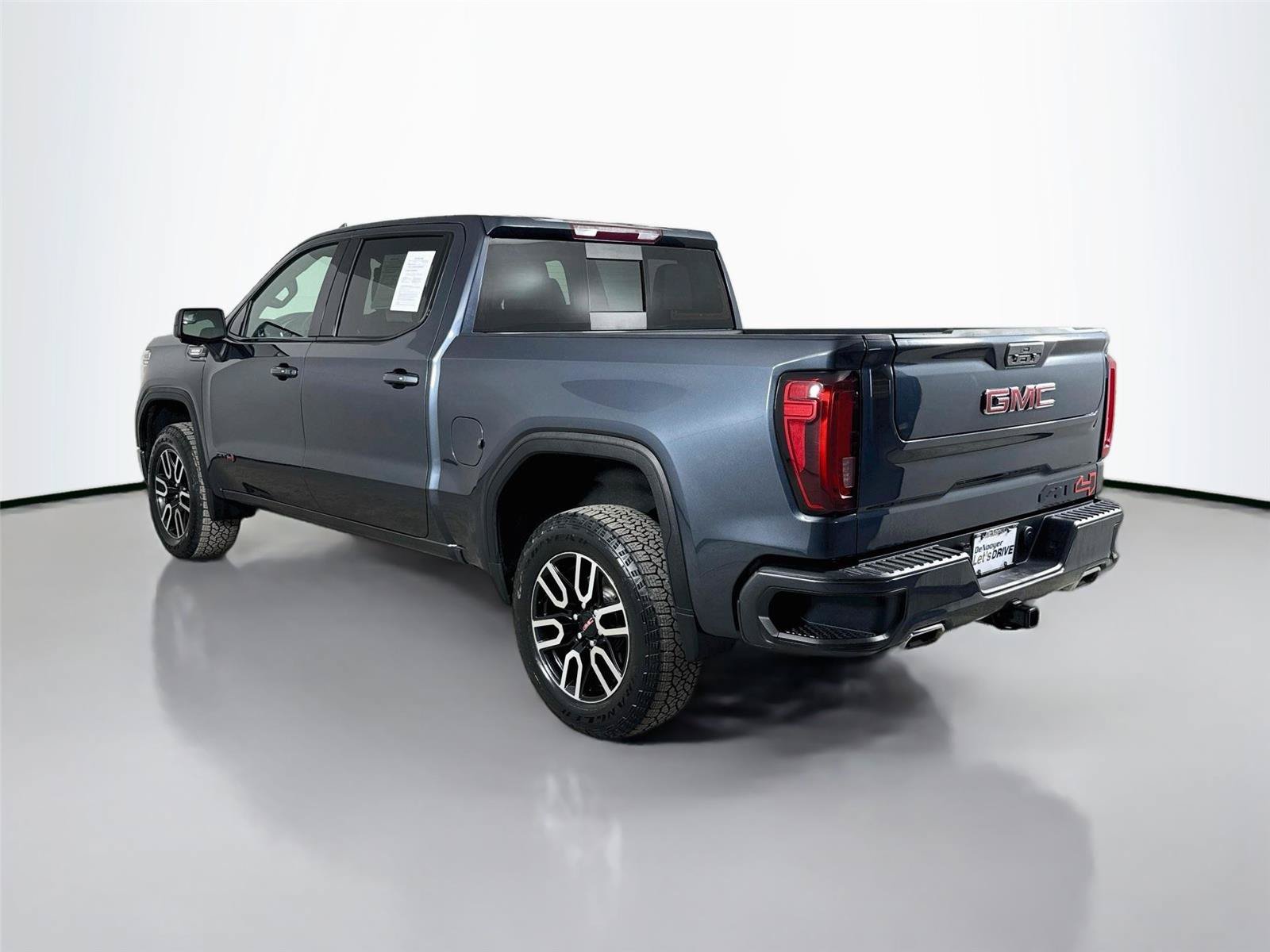 Used 2021 GMC Sierra 1500 AT4 w/ AT4 Preferred Package AWD/4WD image 7