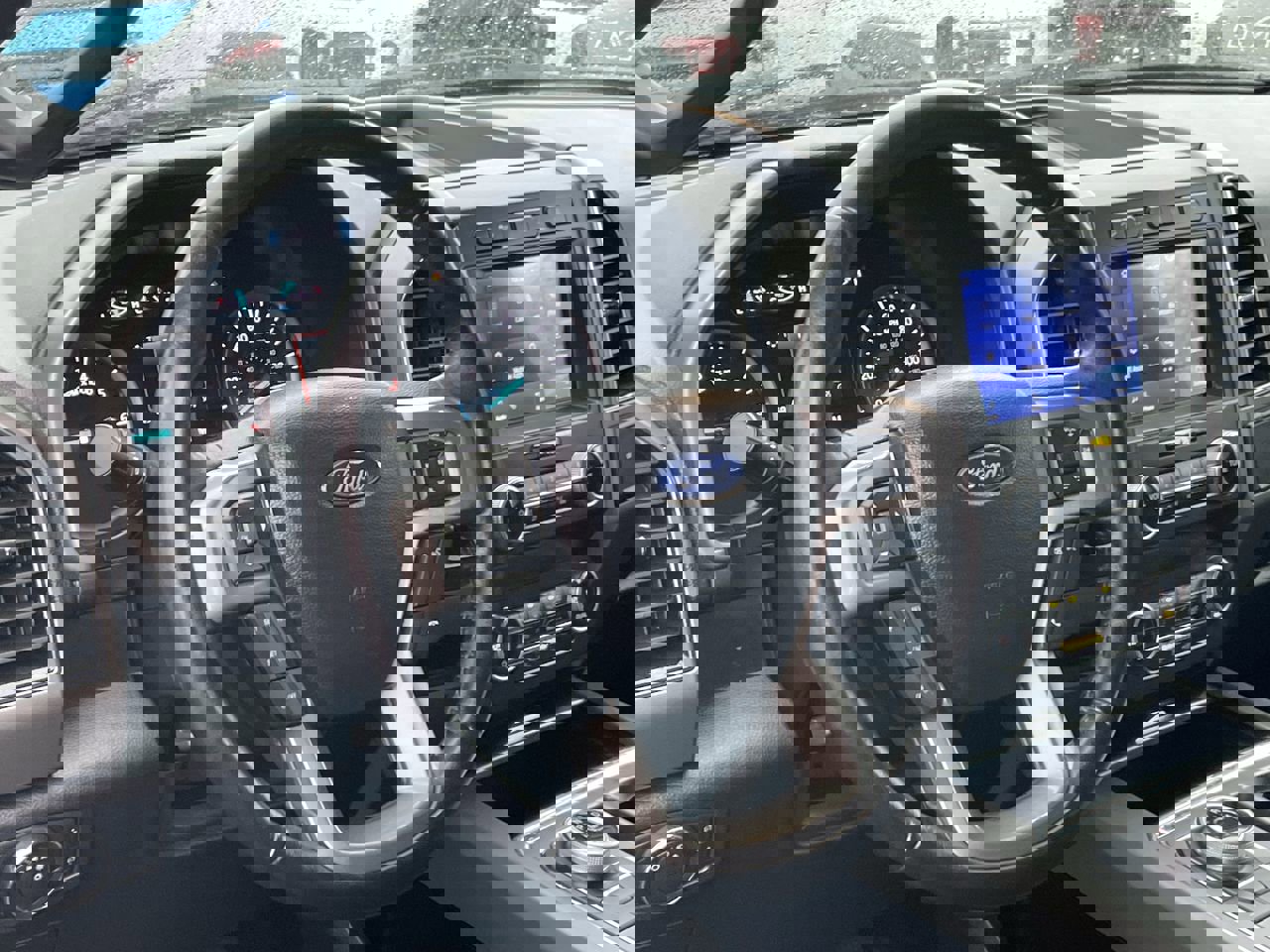 Used 2021 Ford Expedition Max XLT image 30