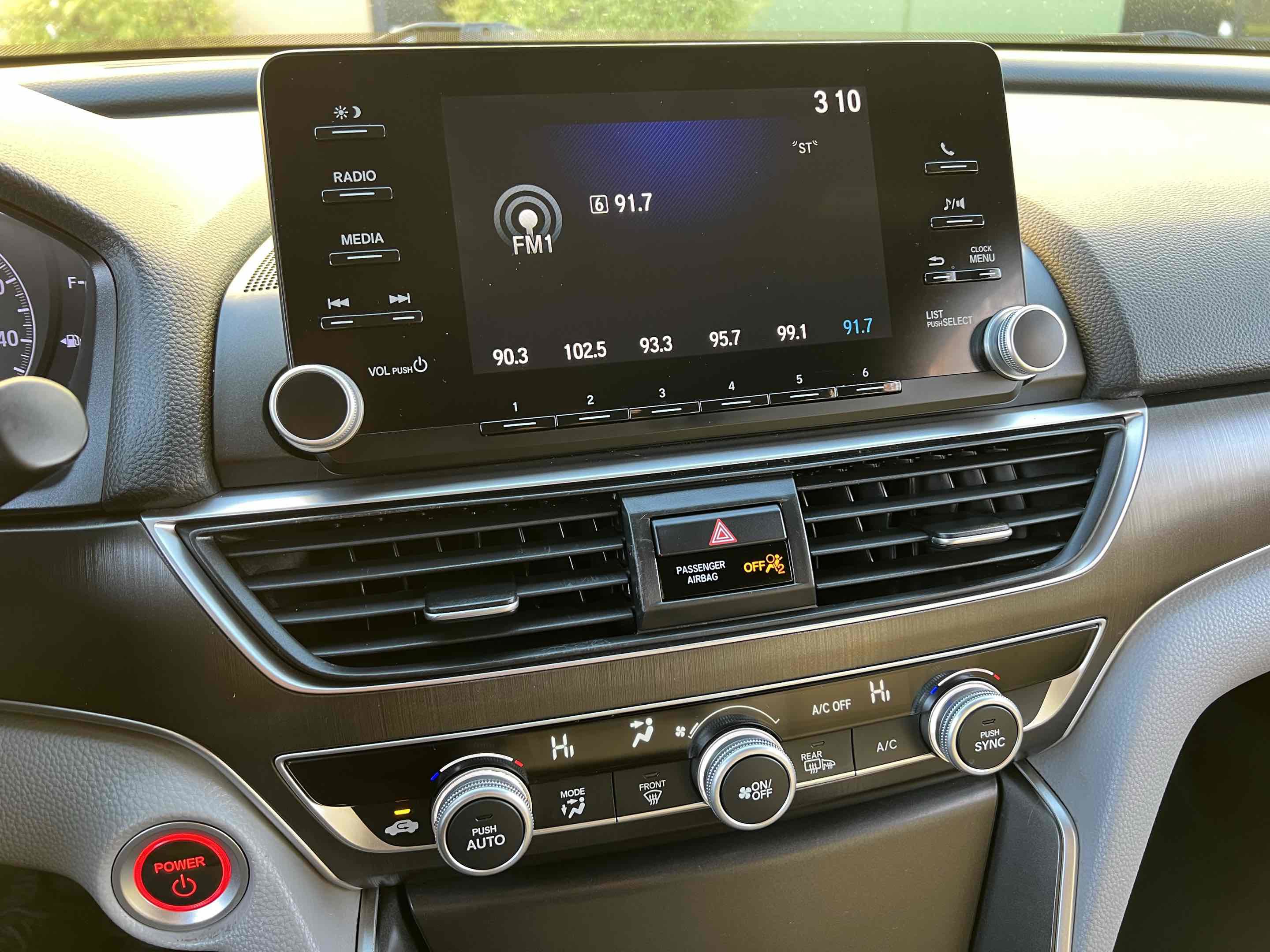 Used 2019 Honda Accord Hybrid image 33