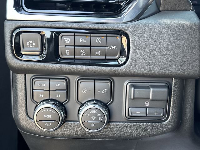 New 2026 GMC Yukon XL Denali w/ Denali Reserve Package image 18