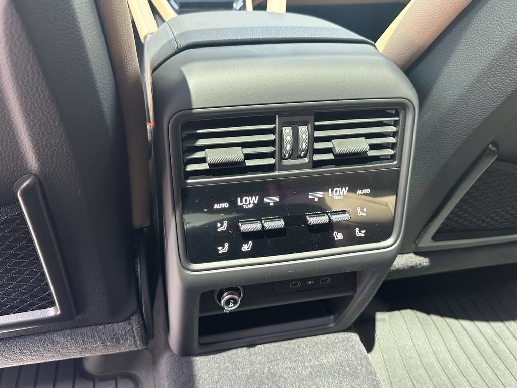 New 2026 Porsche Cayenne AWD/4WD image 14