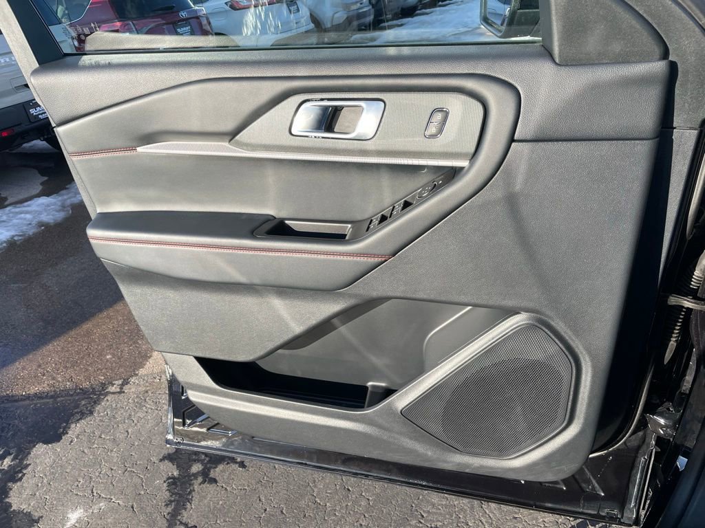 Used 2025 Ford Explorer ST-Line image 55