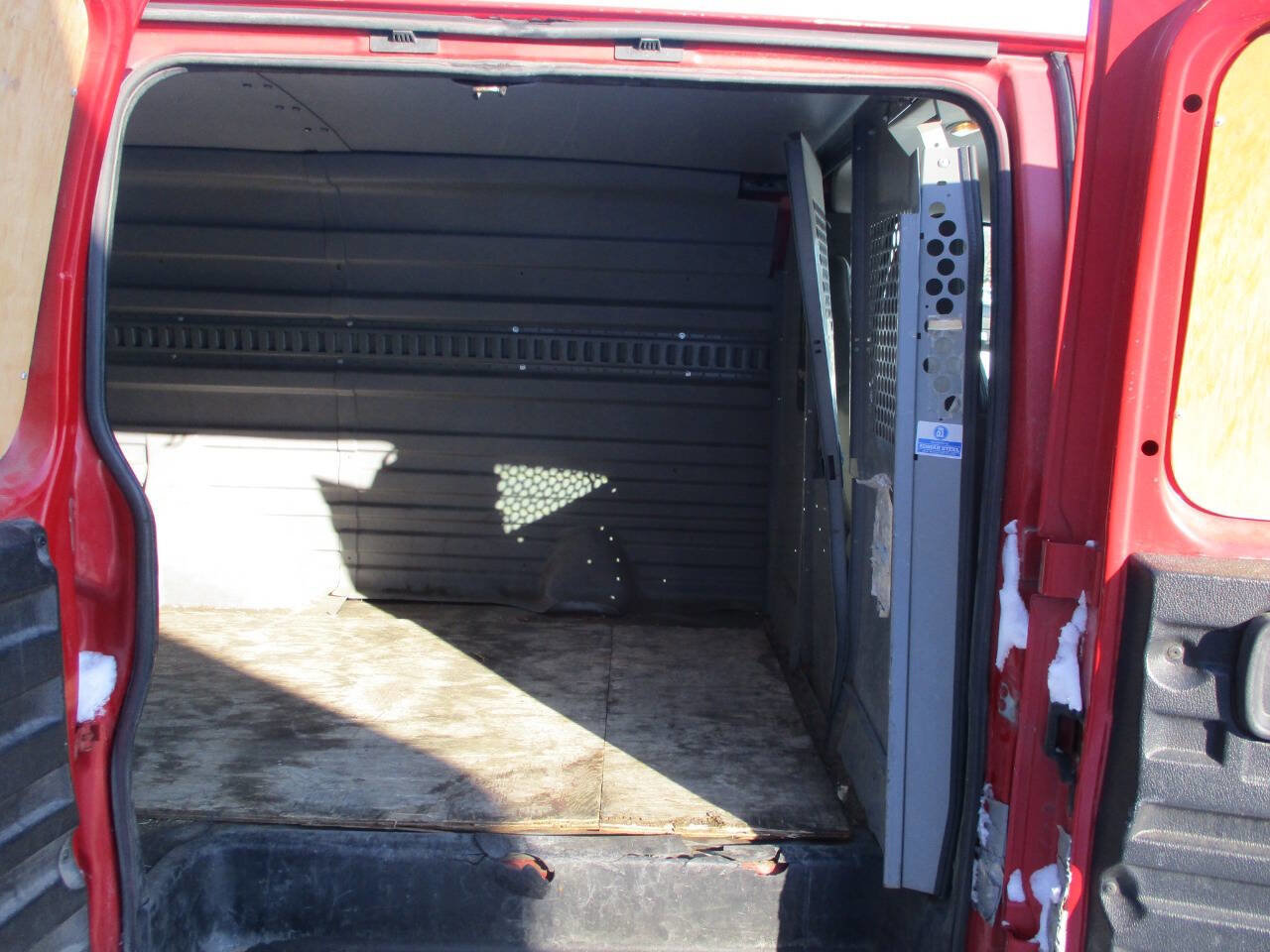 Used 2009 Chevrolet Express 3500 image 26