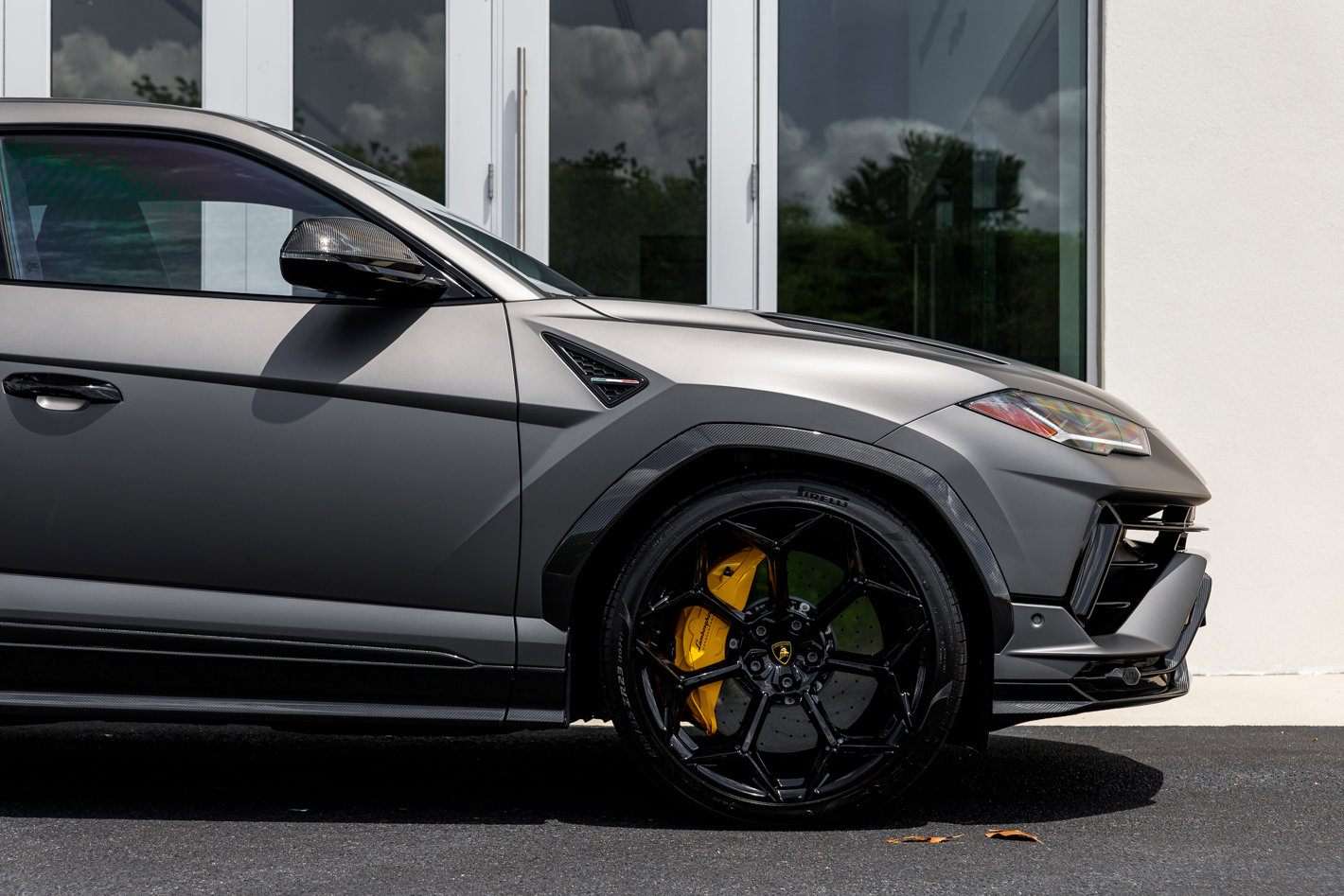 Used 2024 Lamborghini Urus Performante AWD/4WD image 18