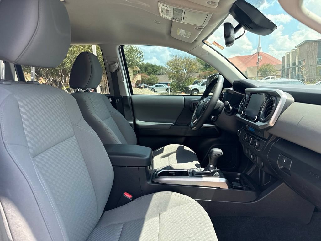 Used 2023 Toyota Tacoma SR5 RWD image 11