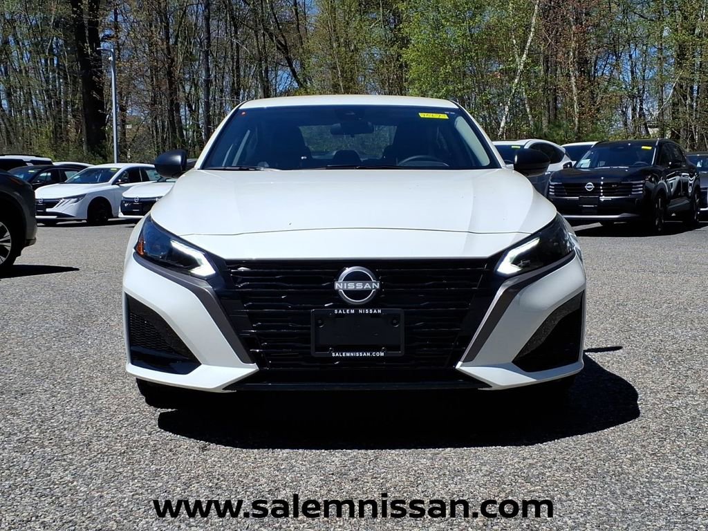 New 2026 Nissan Altima 2.5 SV FWD image 2