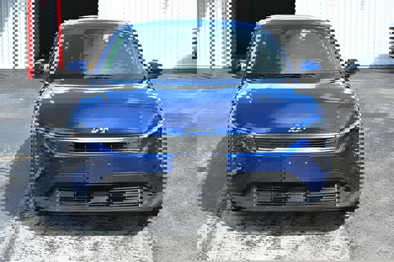 Used 2025 Kia K4 LXS image 6