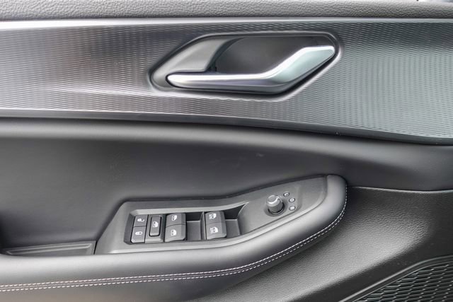 New 2025 Jeep Grand Cherokee Laredo X image 14