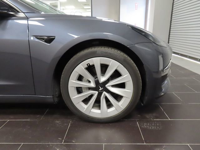 Used 2023 Tesla Model 3 Standard Range image 17