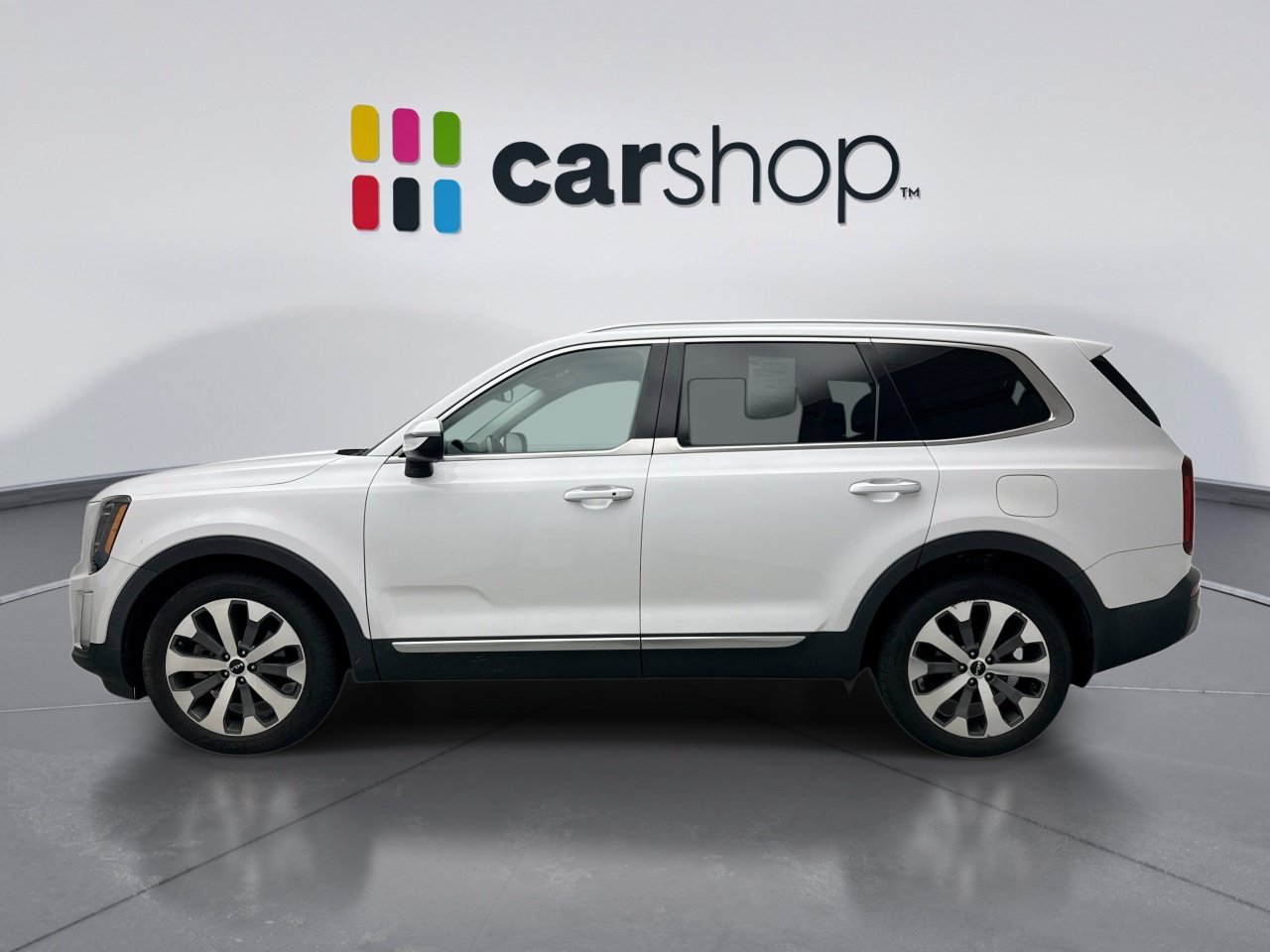 Used 2022 Kia Telluride S AWD/4WD image 2