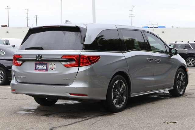 Used 2023 Honda Odyssey Elite image 5