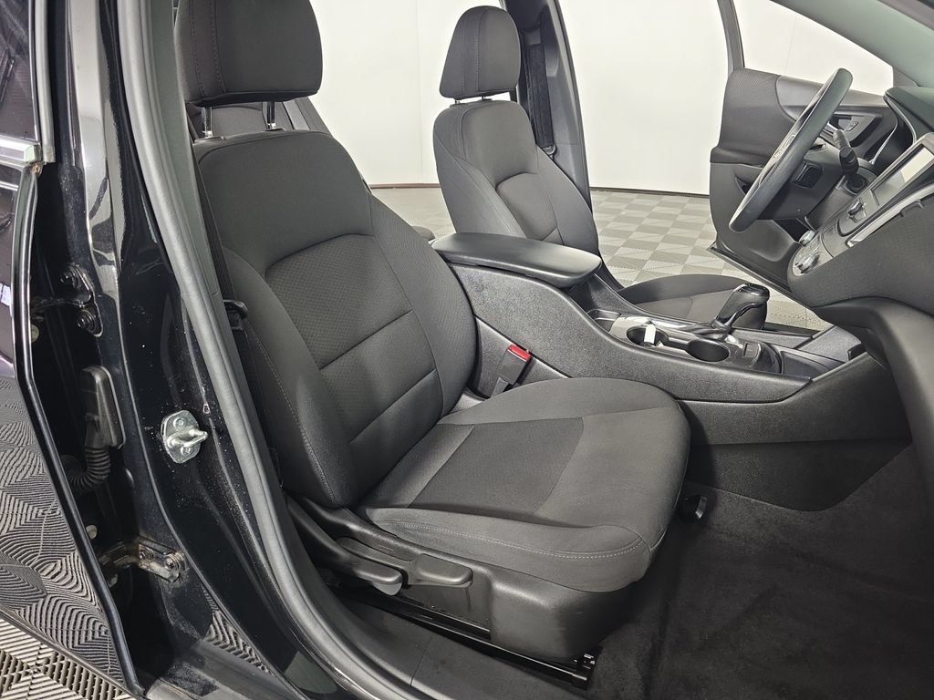 Used 2018 Chevrolet Malibu LS FWD image 18