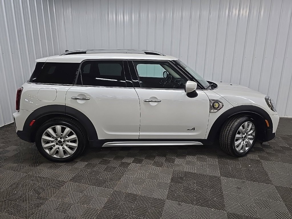 Used 2023 MINI Cooper Countryman SE w/ Storage Package image 2