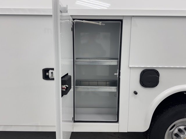 New 2025 Chevrolet Express 3500 w/ Power Convenience Package image 23
