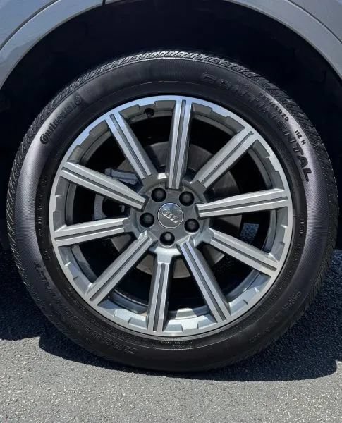 Used 2019 Audi Q7 2.0T Premium Plus w/ Premium Plus Package AWD/4WD image 14