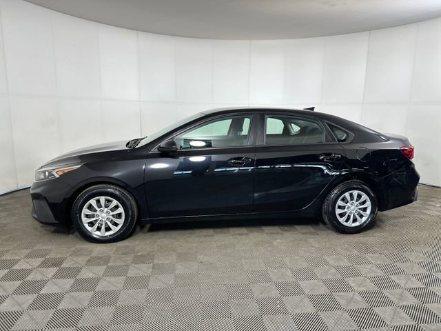 Used 2022 Kia Forte Sedan image 6