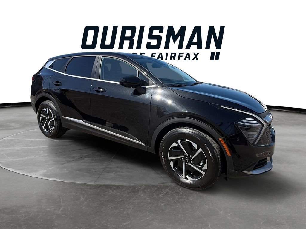 Used 2025 Kia Sportage LX image 1