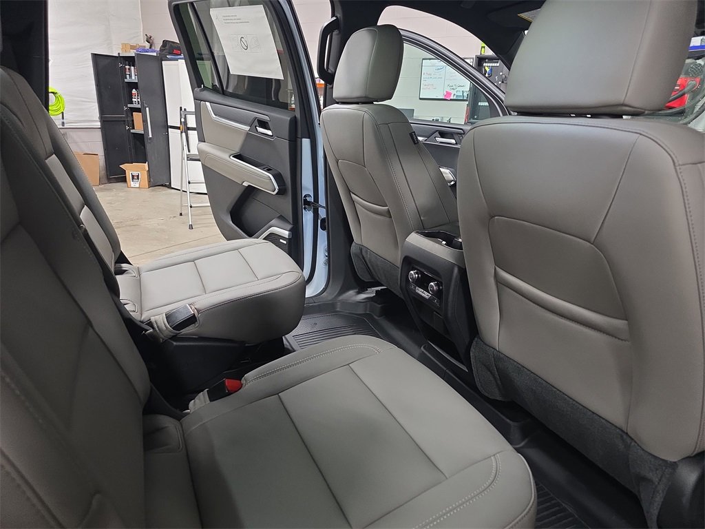 New 2026 GMC Acadia Elevation w/ Elevation Premium Package image 11