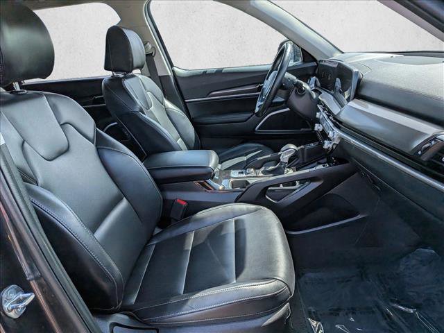 Used 2025 Kia Telluride S AWD/4WD image 29