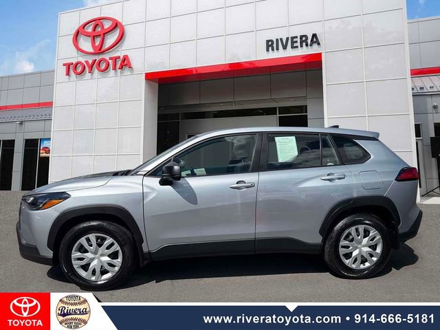 Used 2023 Toyota Corolla Cross L image 8