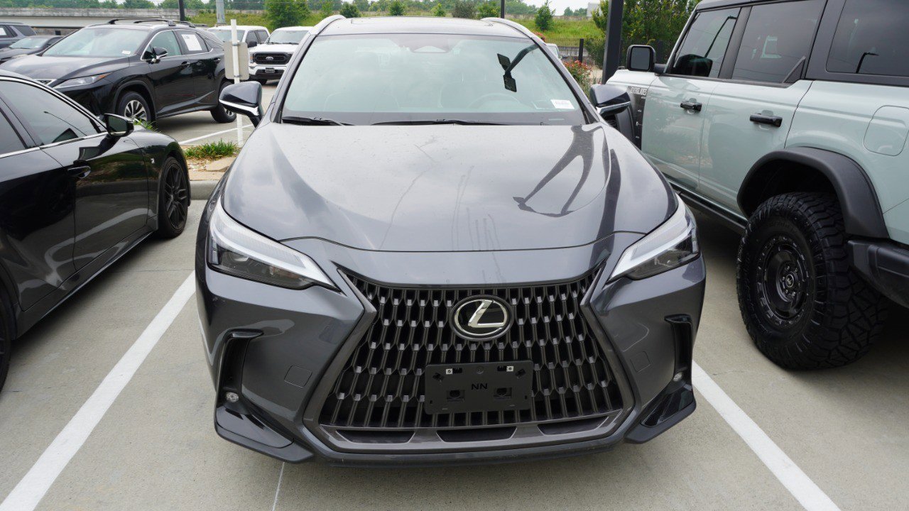 Used 2024 Lexus NX 250 AWD w/ Cold Area Package image 2