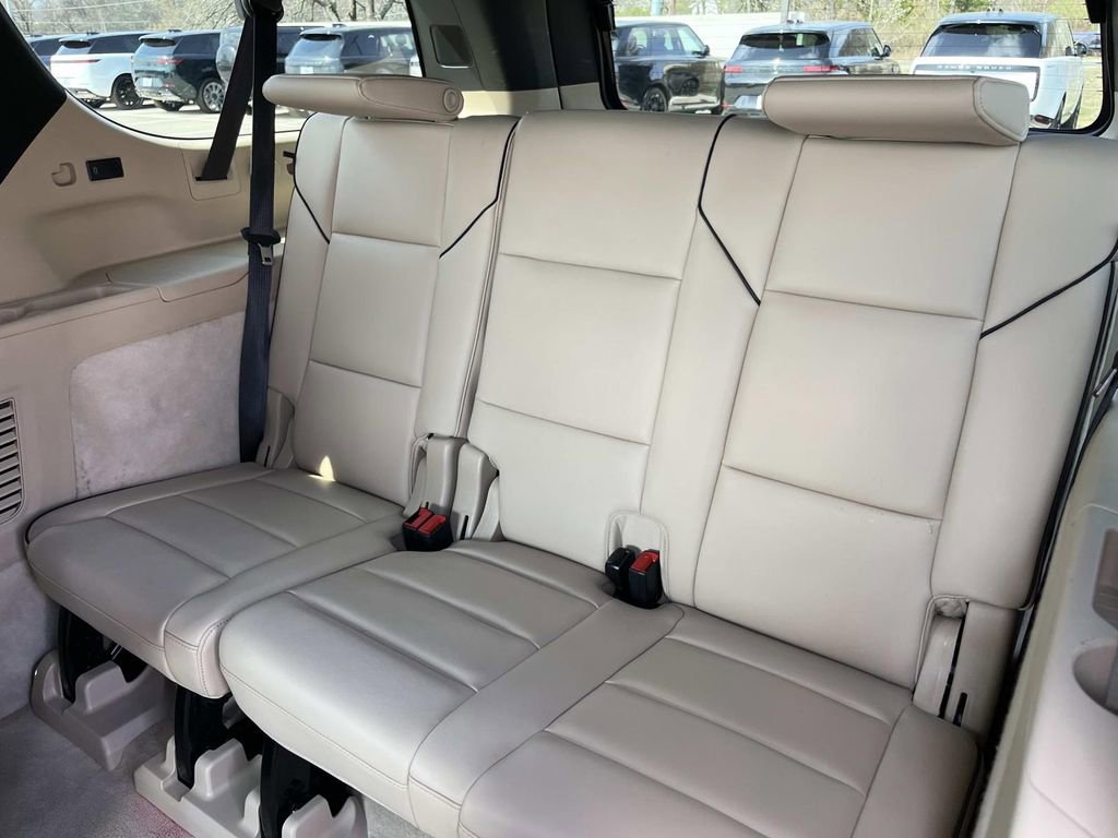 Certified 2024 Cadillac Escalade ESV Premium Luxury image 21