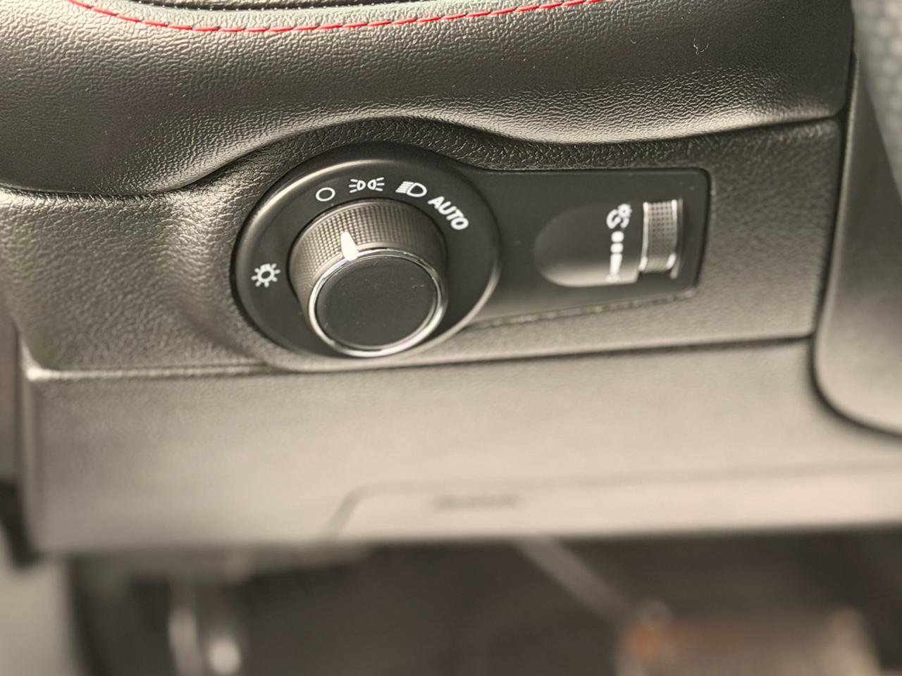 Used 2026 Dodge Durango GT image 11