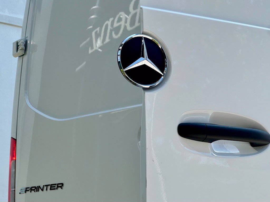 Used 2025 Mercedes-Benz Sprinter 2500 image 7