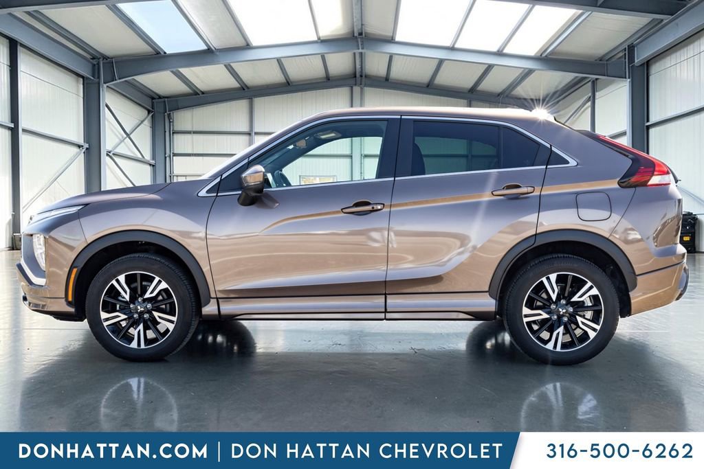 Used 2024 Mitsubishi Eclipse Cross SEL AWD/4WD image 2