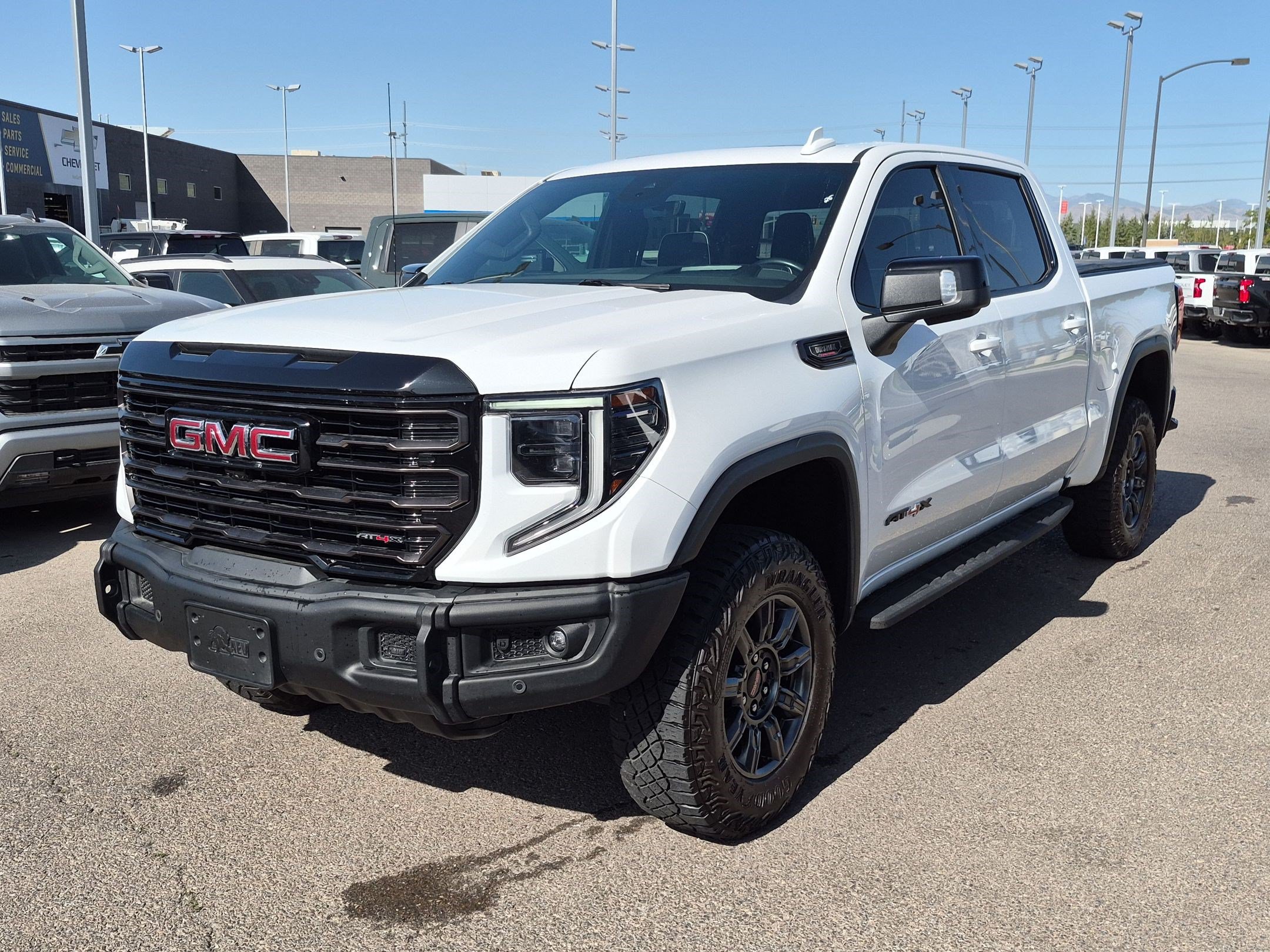 Used 2024 GMC Sierra 1500 AT4X AWD/4WD image 8
