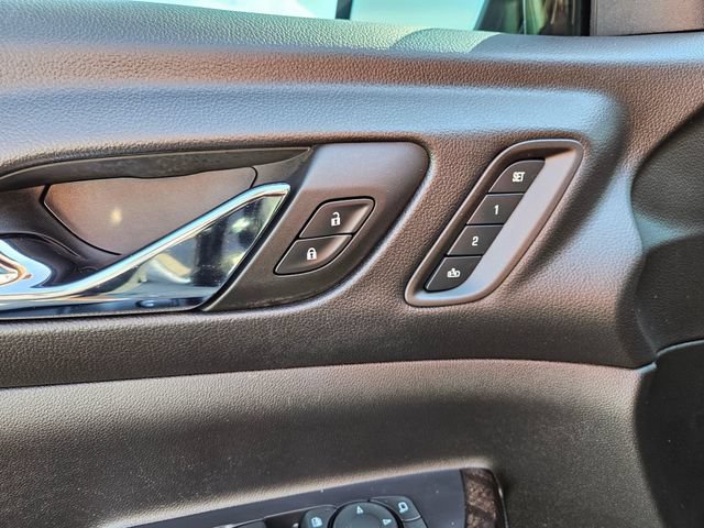 Used 2022 GMC Acadia Denali w/ Denali Ultimate Package AWD/4WD image 28