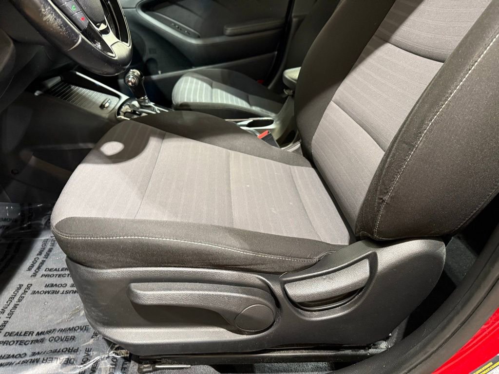 Used 2017 Kia Forte S image 13
