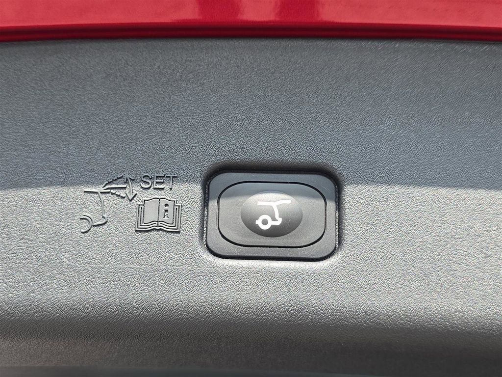 New 2025 Lincoln Nautilus Reserve image 30