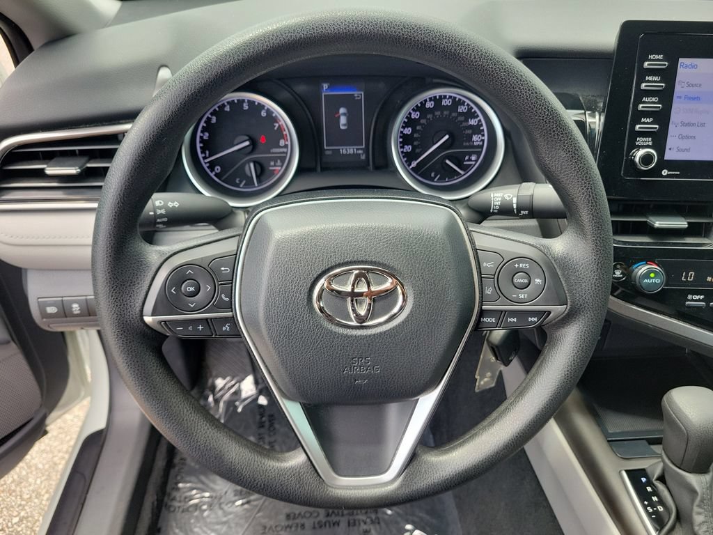 Used 2022 Toyota Camry LE FWD image 21