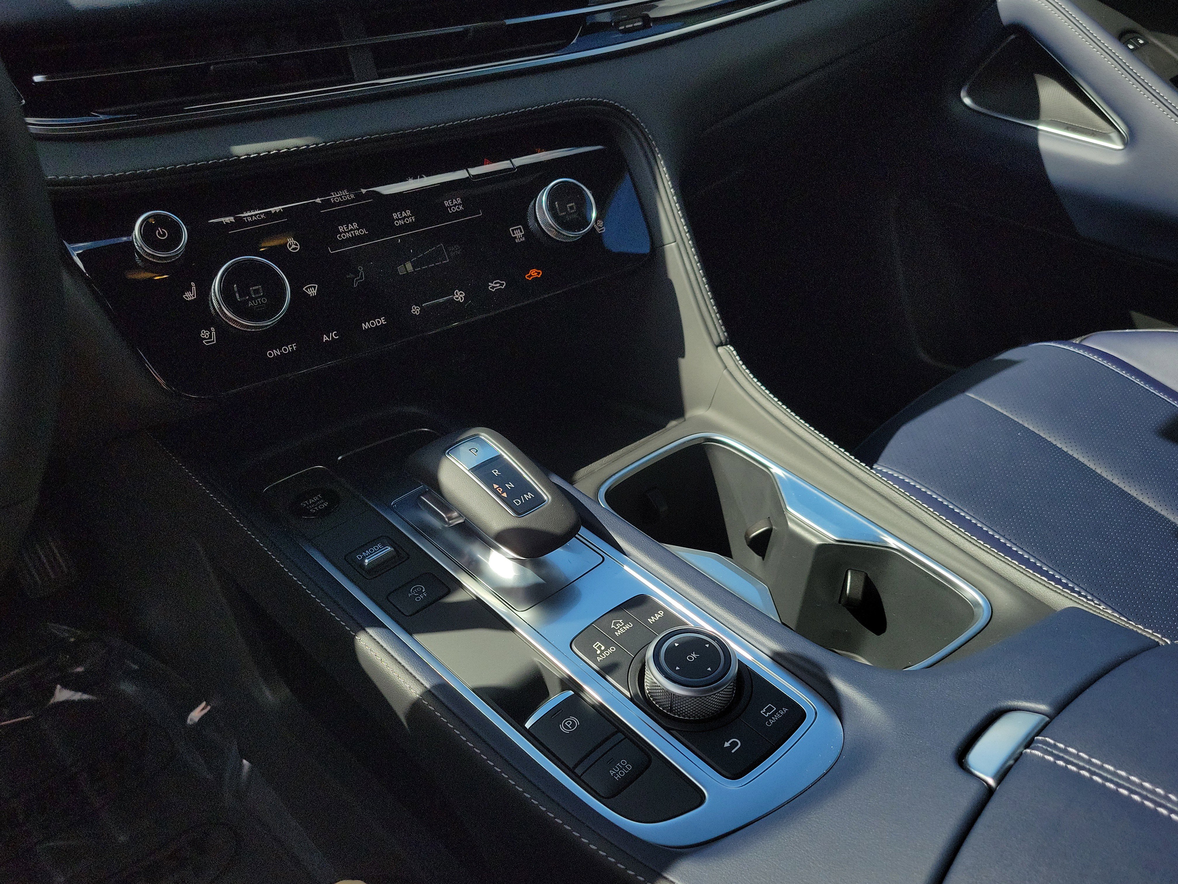 New 2026 INFINITI QX60 Sport w/ Dark Cargo Package image 16