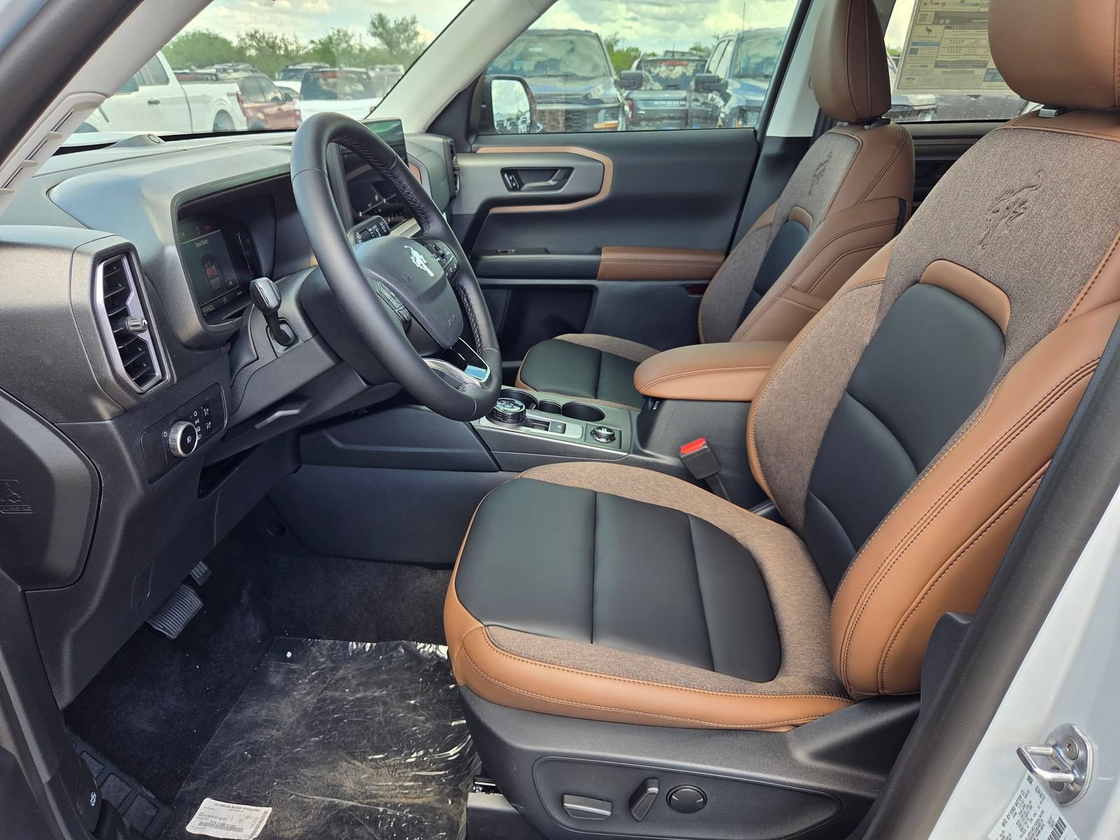 New 2026 Ford Bronco Sport Outer Banks w/ Outer Banks Tech Package+ AWD/4WD image 11