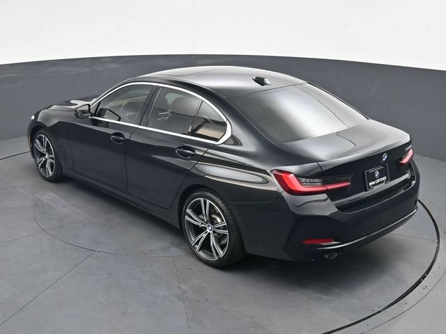 Used 2024 BMW 330i Sedan w/ Convenience Package RWD image 25