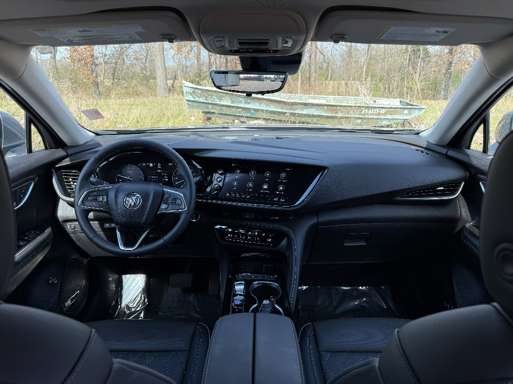 Used 2023 Buick Envision Avenir image 32