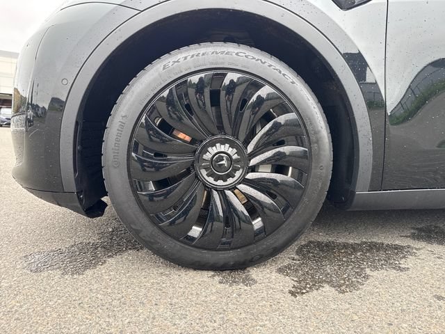 Used 2021 Tesla Model Y Long Range AWD/4WD image 32